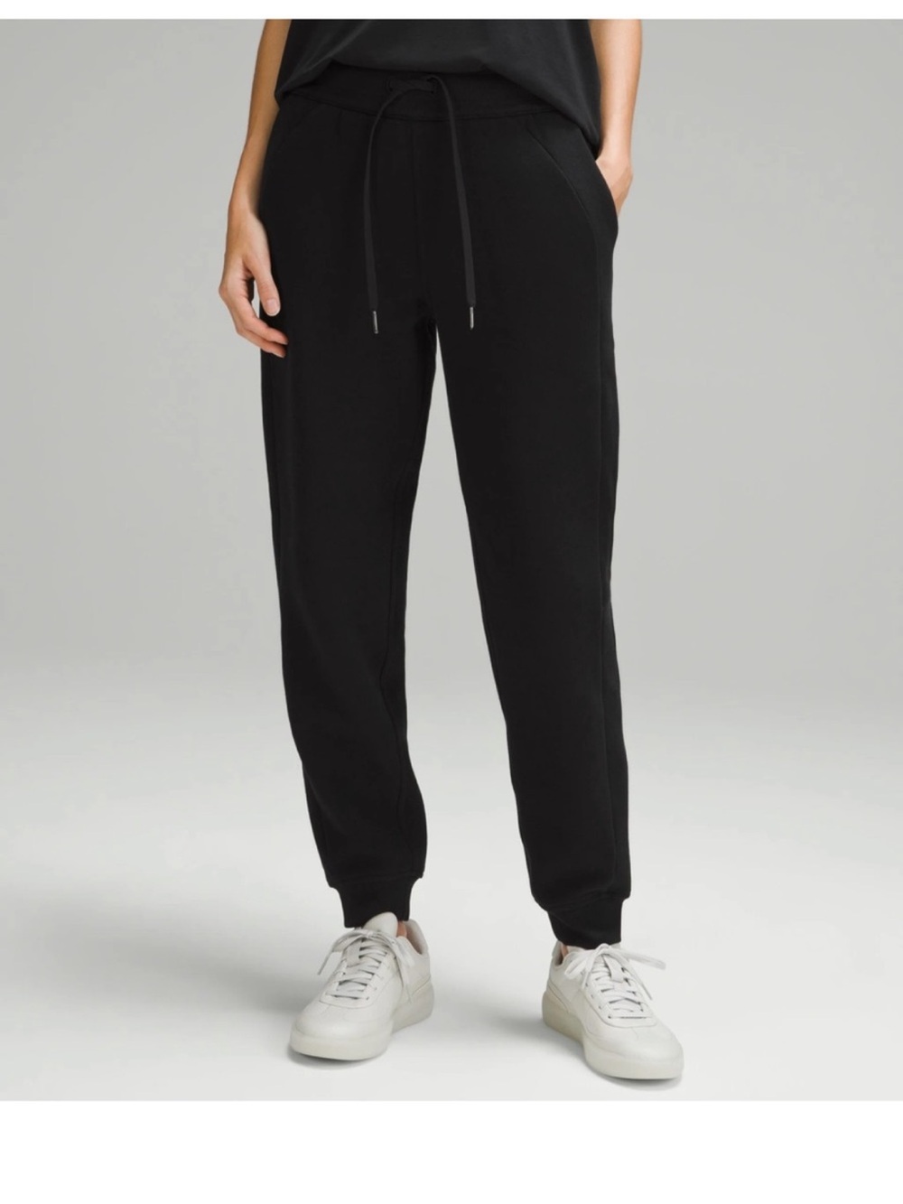 Lululemon Scuba High-Rise Jogger